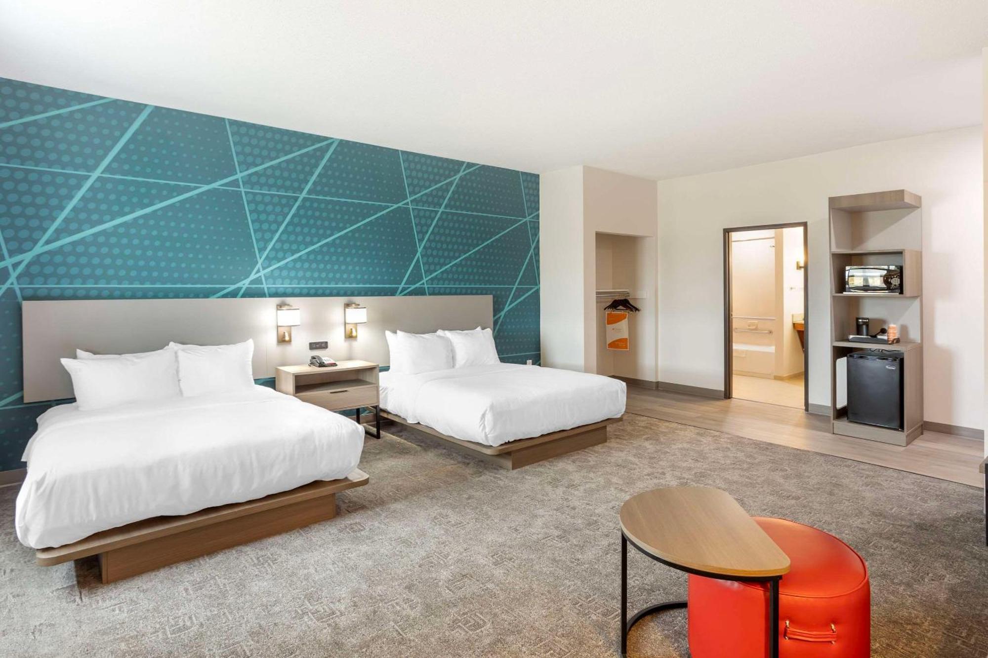 Comfort Hotel 3*